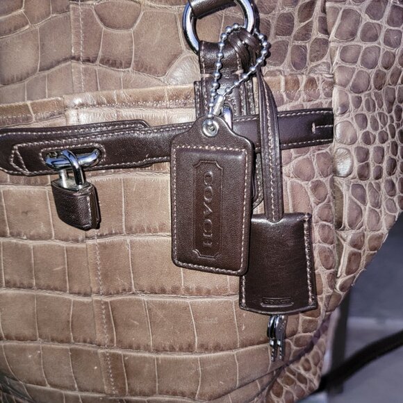 🎉 RARE COACH BAG WITH COACH LOCK AND KEY w detachable strap - Picture 6 of 9